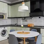 Beautiful Near Center & Metro Appartement